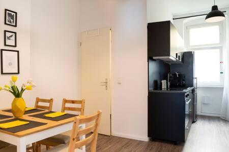 Cosy Apartment Plus Self Checkin Plus Free Street Parking Берлин Экстерьер фото